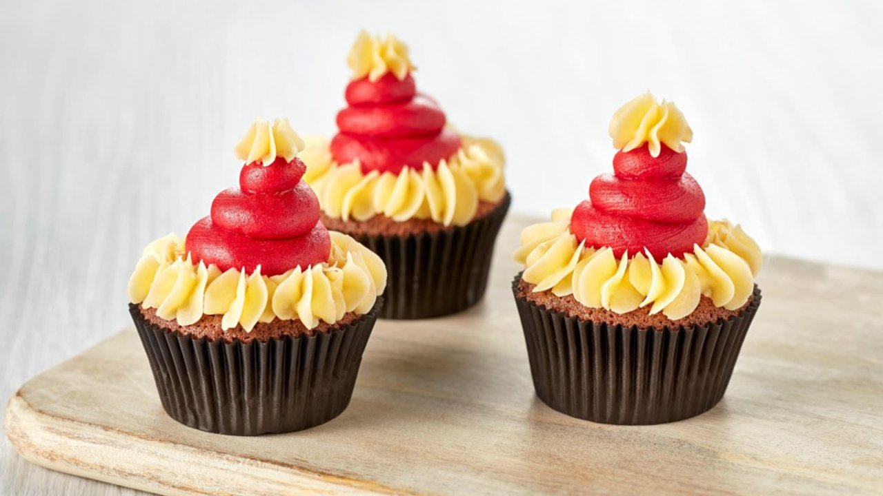 Santa Hat Cupcakes