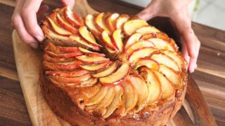 Mascarpone Apple Cinnamon Cake 