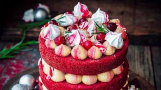 Red Velvet Christmas Cake