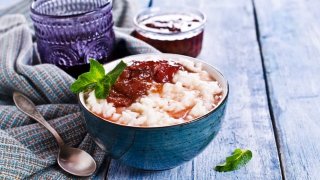 Stewed Strawberry Rice Pudding