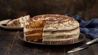 tiramisu cake