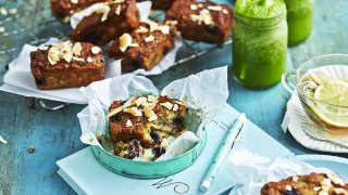 zucchini blueberry loaf cakes